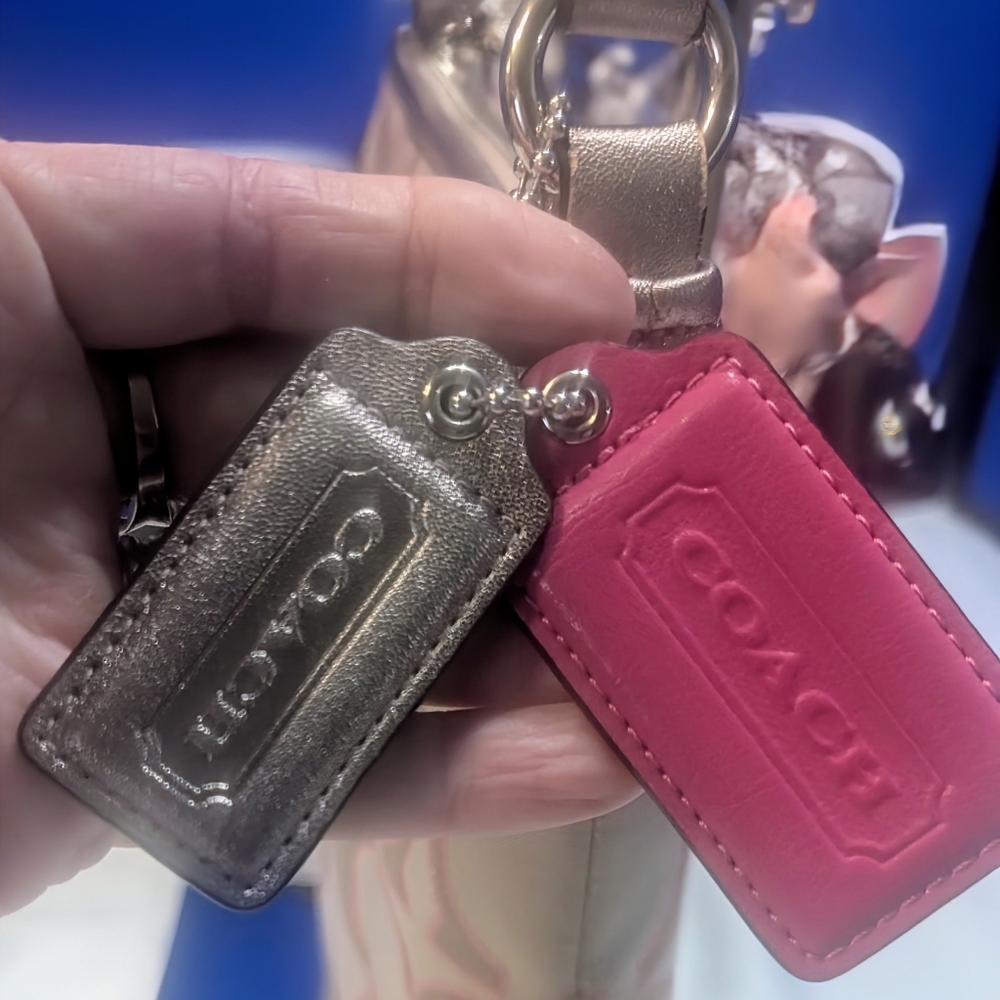 Coach Poppy Cream and pink crossbody bag 💕 - Picture 11 of 16
